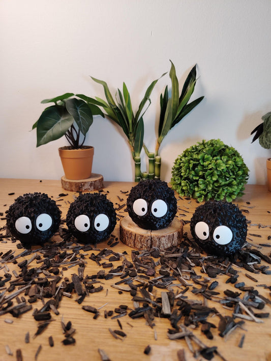 Lot de figurine susuwatari | Studio Ghibli, miyakaki, le voyage de chihiro, Sans-visage, Haku, totoro, noiraudes, oules de suie