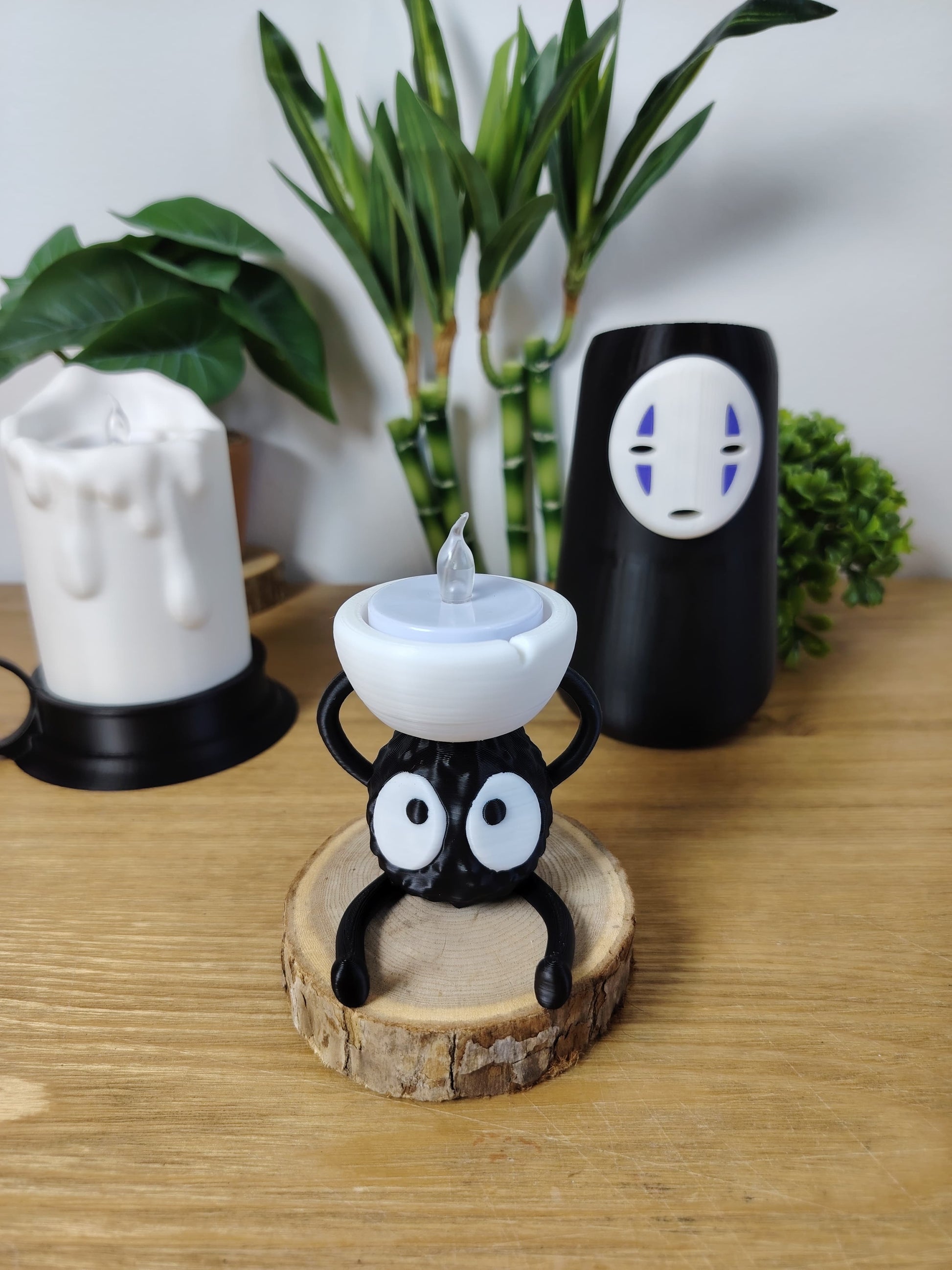 🔥 Lot Décoration Ghibli – Vase No-Face, Bougeoir Susuwatari & Lampe Calcifer Fonctionnelle ✨