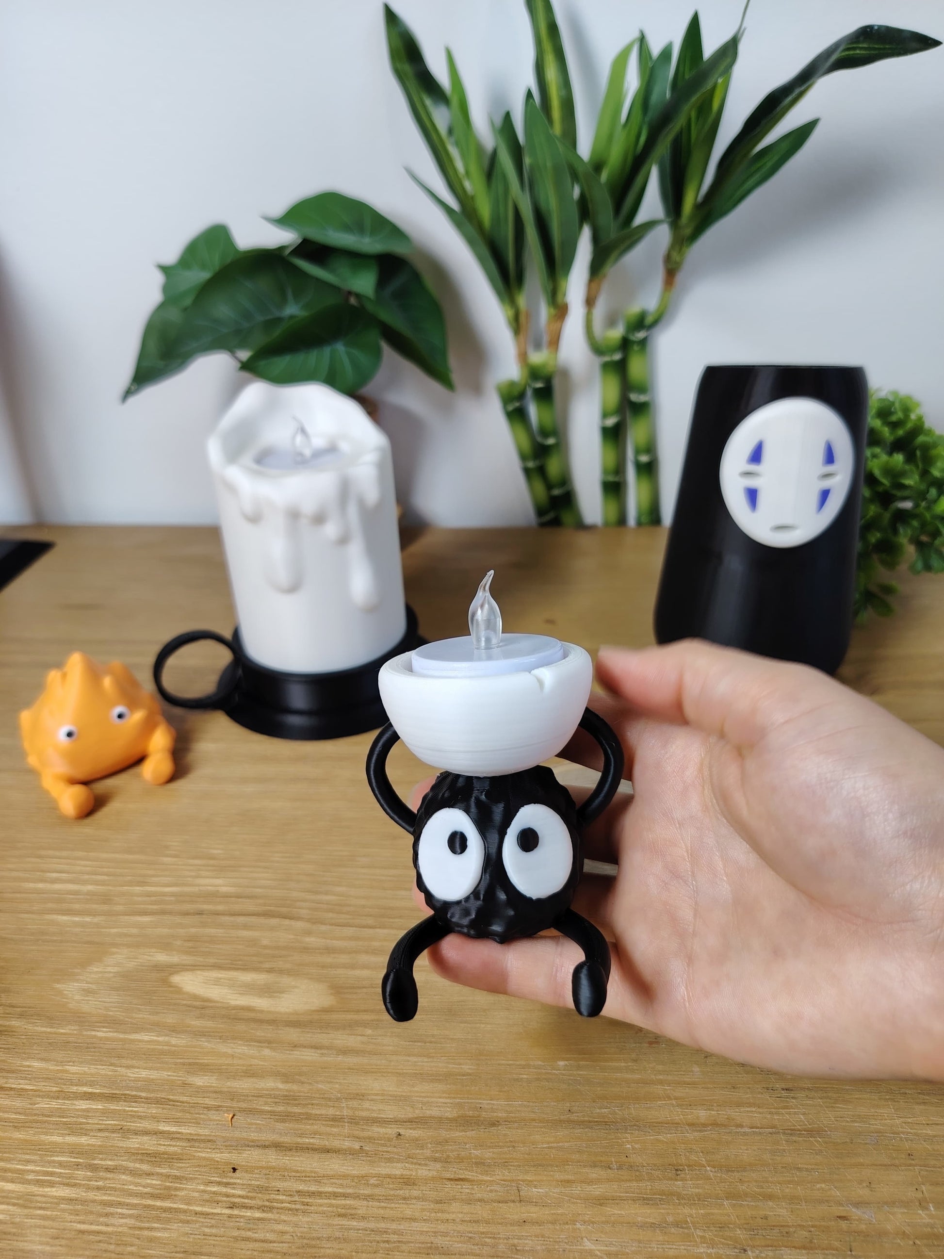 🔥 Lot Décoration Ghibli – Vase No-Face, Bougeoir Susuwatari & Lampe Calcifer Fonctionnelle ✨