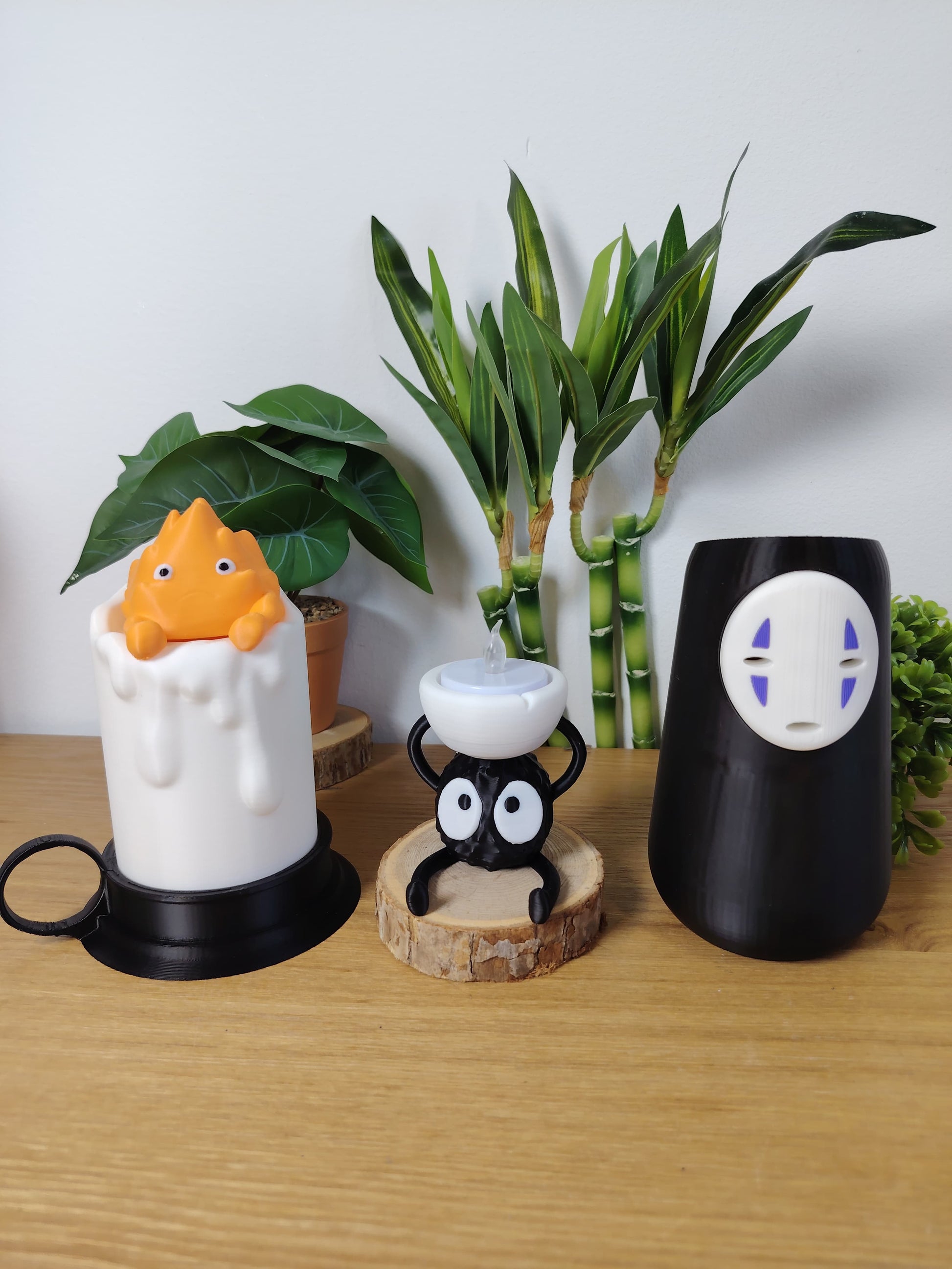 🔥 Lot Décoration Ghibli – Vase No-Face, Bougeoir Susuwatari & Lampe Calcifer Fonctionnelle ✨