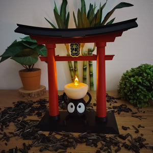 Lot porte torii & bougeoir Susuwatari Ghibli