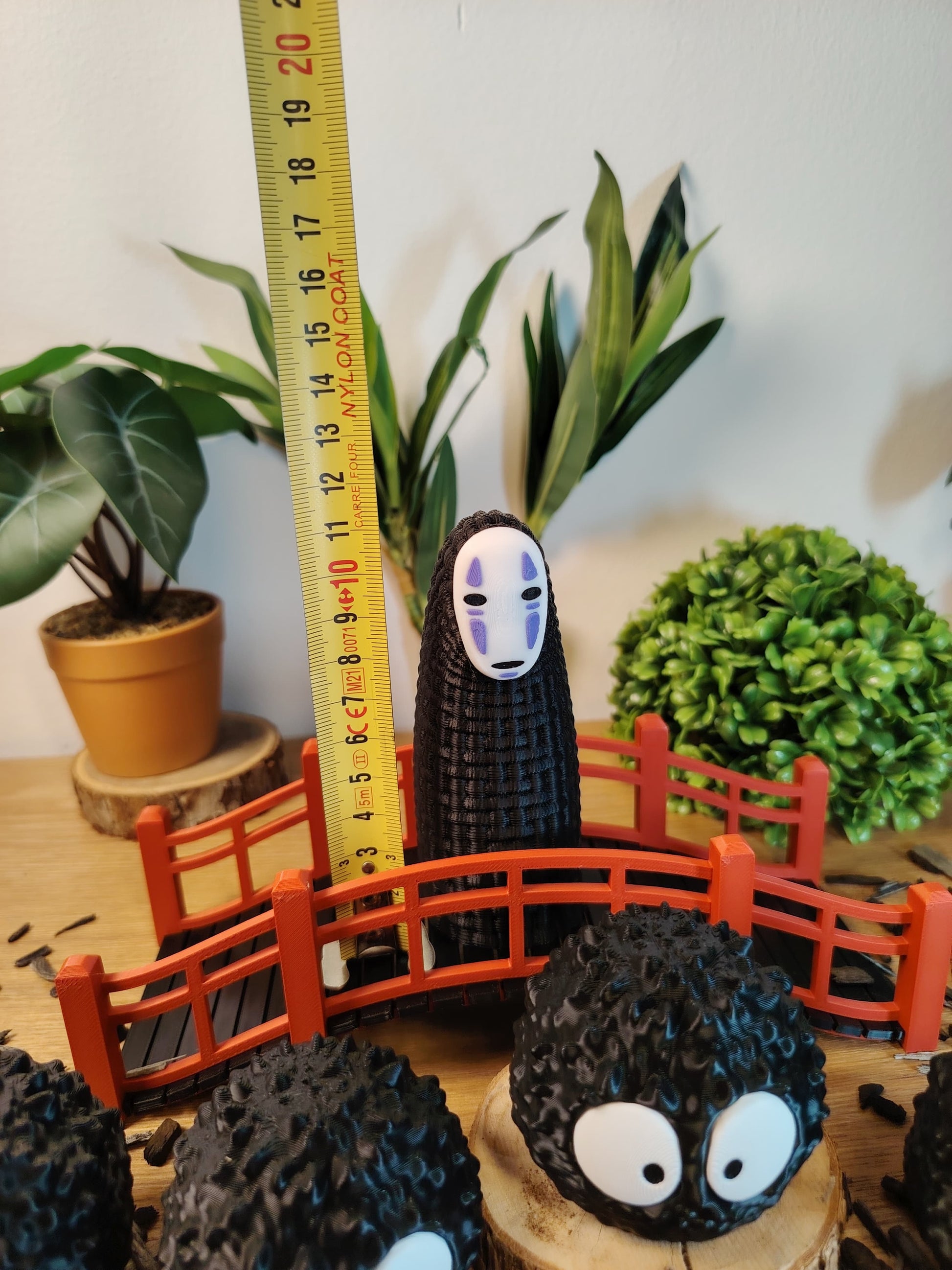 🌸 Lot Décoration Japonaise – Pont Japonais, No-Face & Susuwatari – Univers Ghibli ⛩️✨