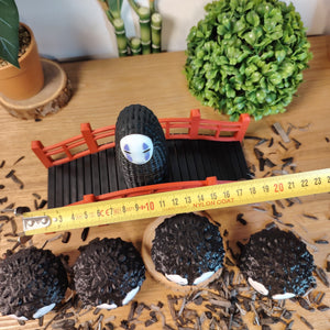 🌸 Lot Décoration Japonaise – Pont Japonais, No-Face & Susuwatari – Univers Ghibli ⛩️✨