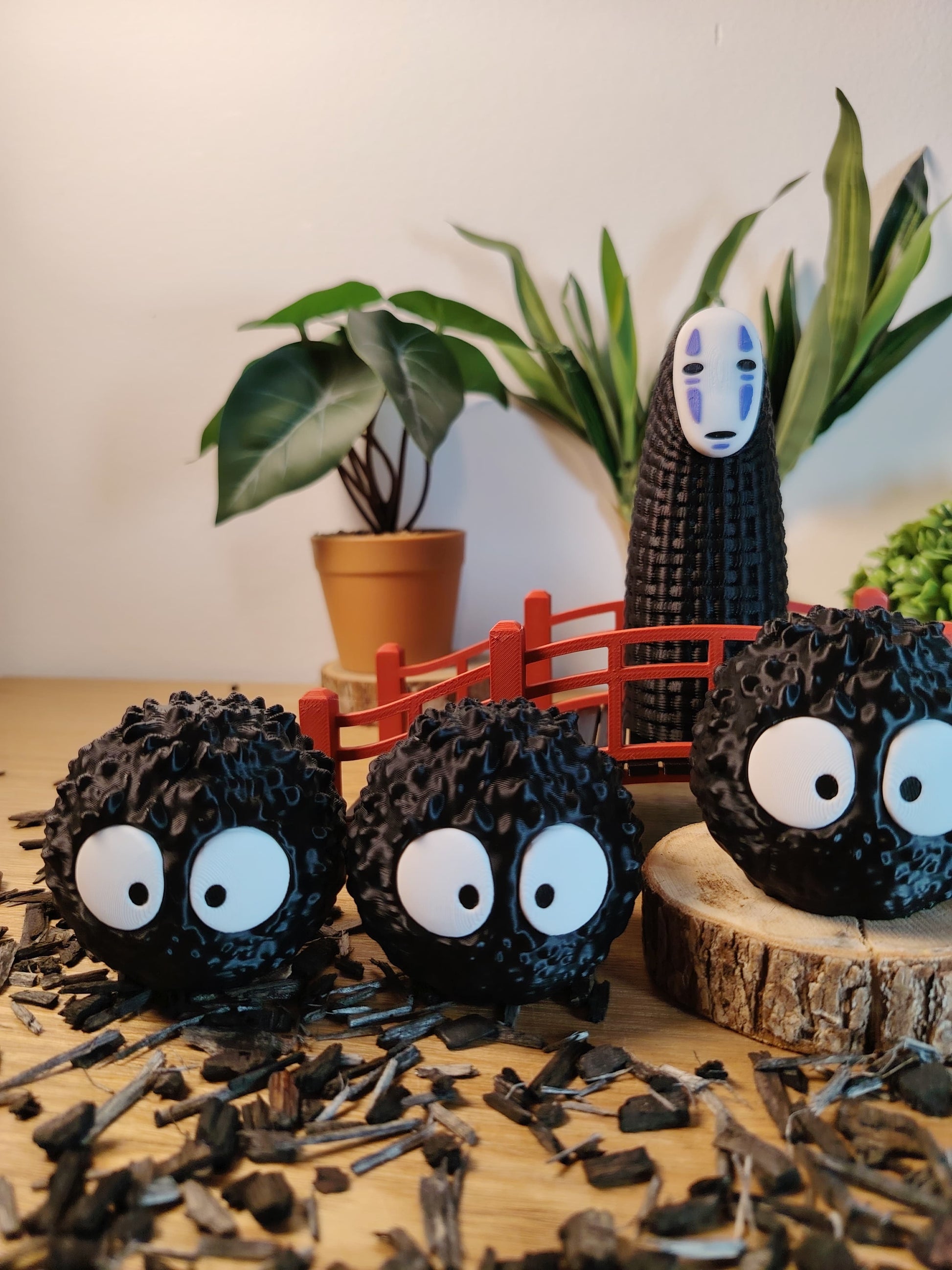 🌸 Lot Décoration Japonaise – Pont Japonais, No-Face & Susuwatari – Univers Ghibli ⛩️✨