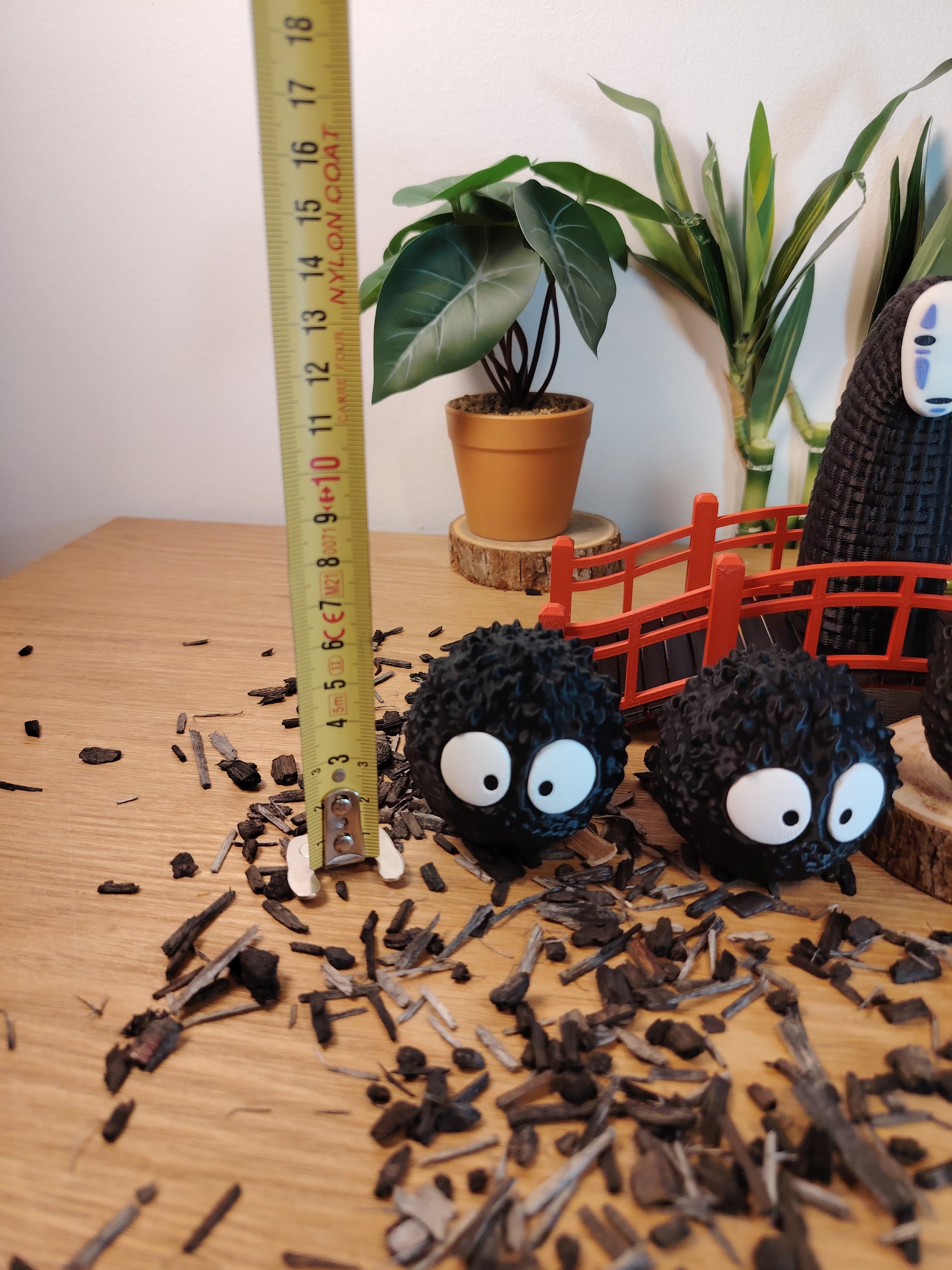 🌸 Lot Décoration Japonaise – Pont Japonais, No-Face & Susuwatari – Univers Ghibli ⛩️✨