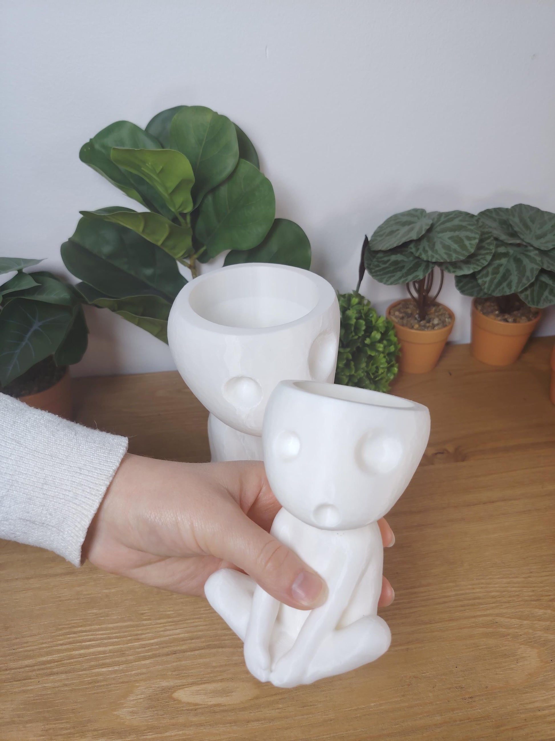 Vase kodama blanc , noiraude Ghibli, le voyage de Chihiro, Totoro, studio Ghibli, princesse Mononoké, Miyazaki, pot de fleur, tree spirit