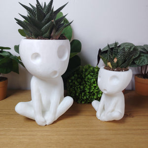 Vase kodama blanc , noiraude Ghibli, le voyage de Chihiro, Totoro, studio Ghibli, princesse Mononoké, Miyazaki, pot de fleur, tree spirit