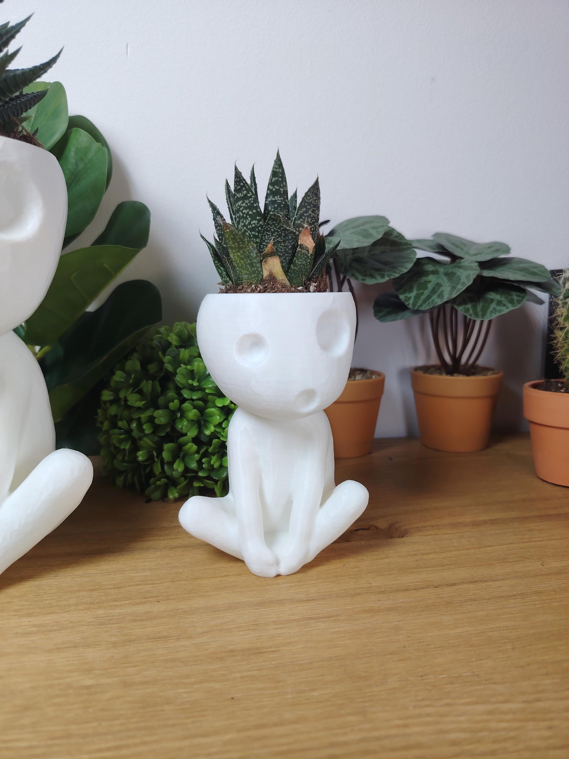 Vase kodama blanc , noiraude Ghibli, le voyage de Chihiro, Totoro, studio Ghibli, princesse Mononoké, Miyazaki, pot de fleur, tree spirit