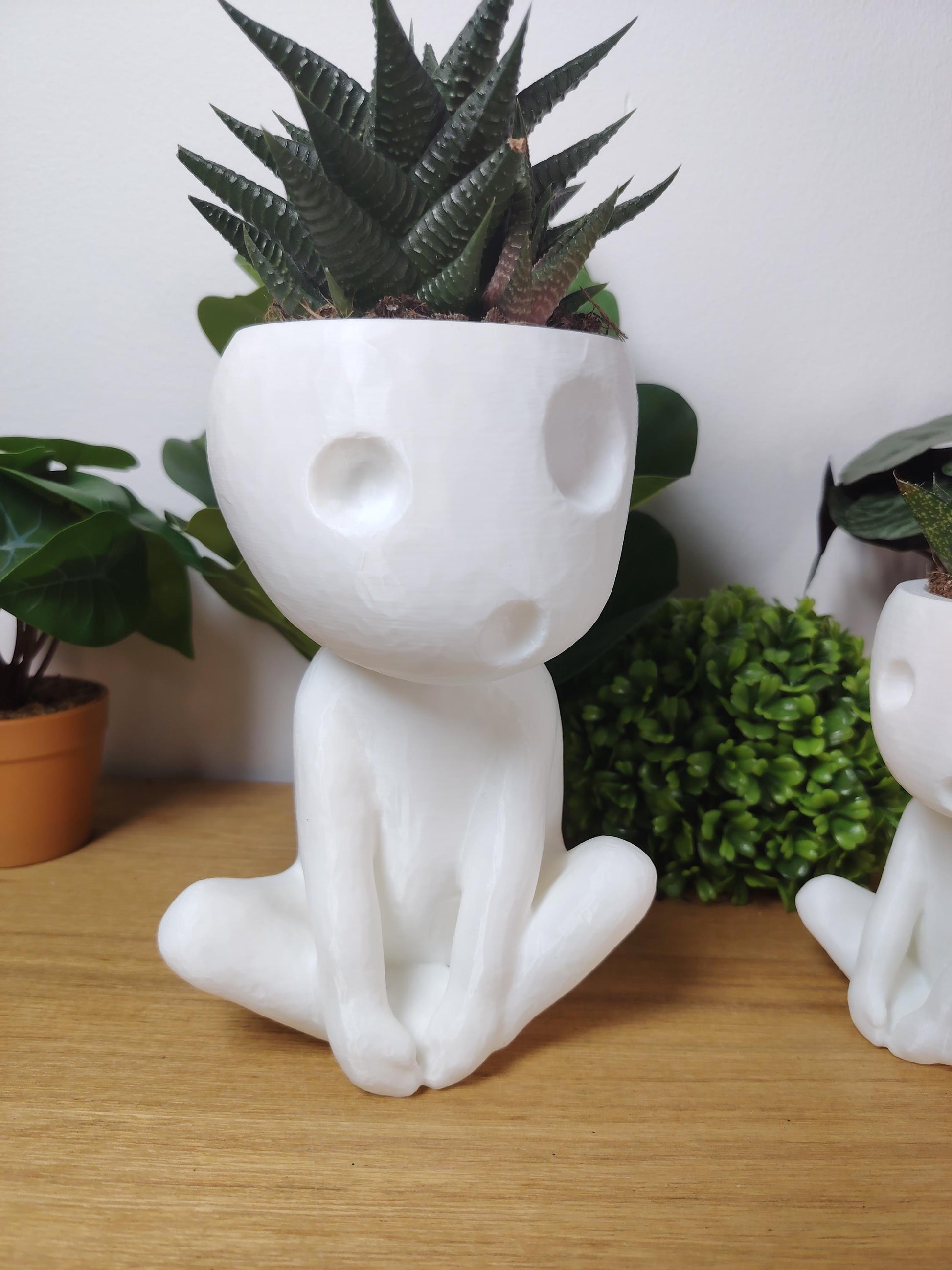 Vase kodama blanc , noiraude Ghibli, le voyage de Chihiro, Totoro, studio Ghibli, princesse Mononoké, Miyazaki, pot de fleur, tree spirit