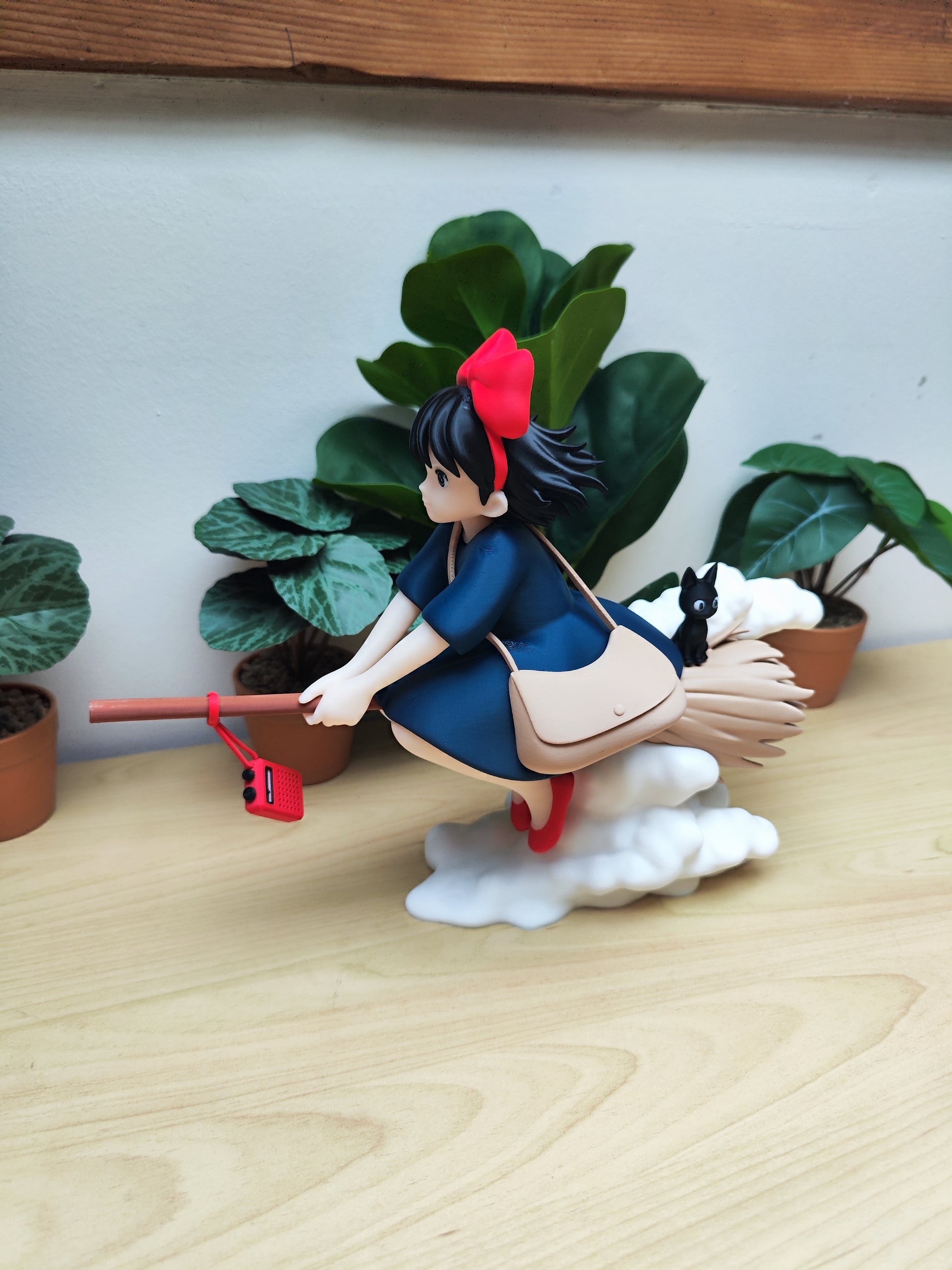Figurine Kiki la Petite Sorcière avec Jiji | Décoration Studio Ghibli | Statue Anime Japonaise Imprimée en 3D | Cadeau Fan Ghibli