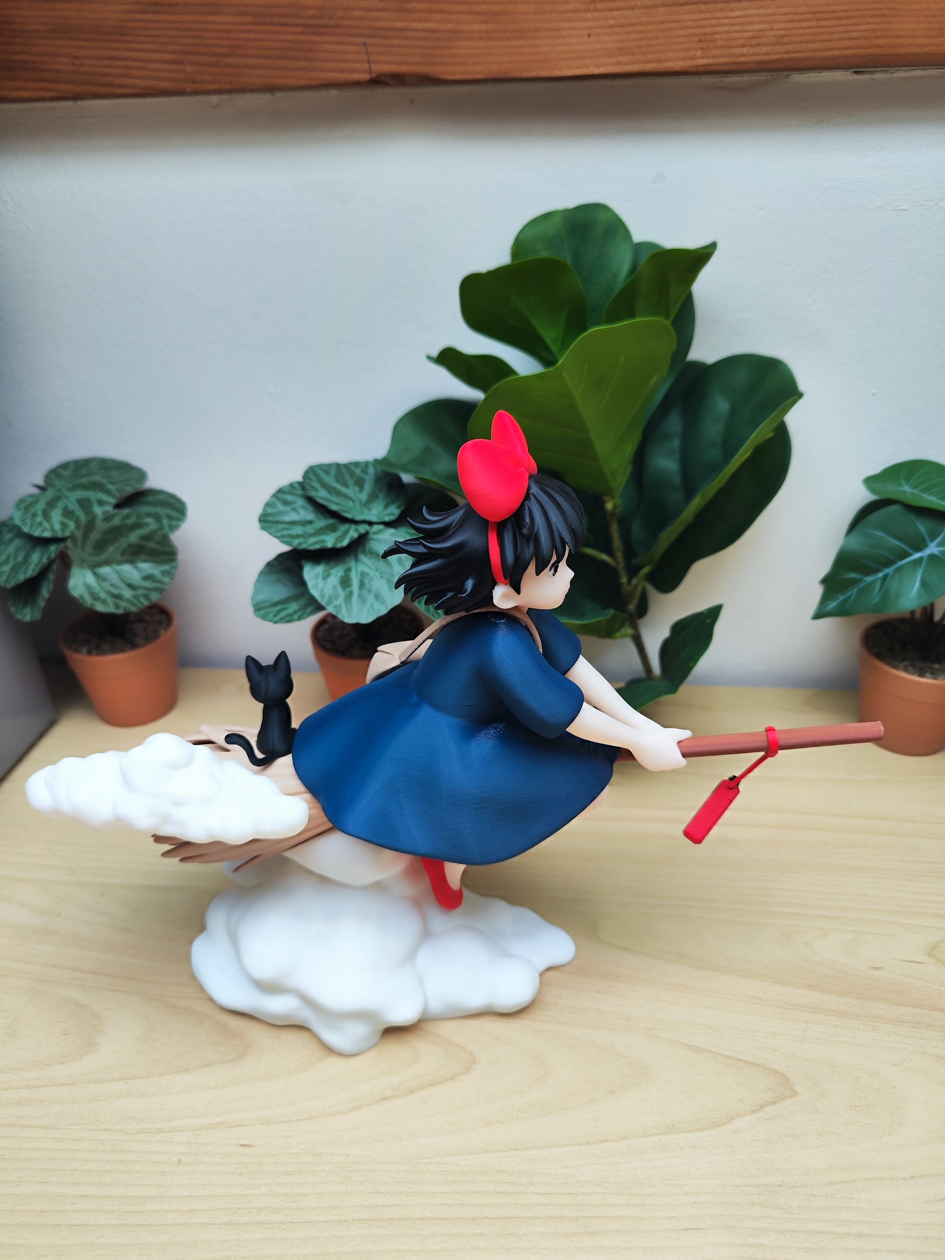 Figurine Kiki la Petite Sorcière avec Jiji | Décoration Studio Ghibli | Statue Anime Japonaise Imprimée en 3D | Cadeau Fan Ghibli