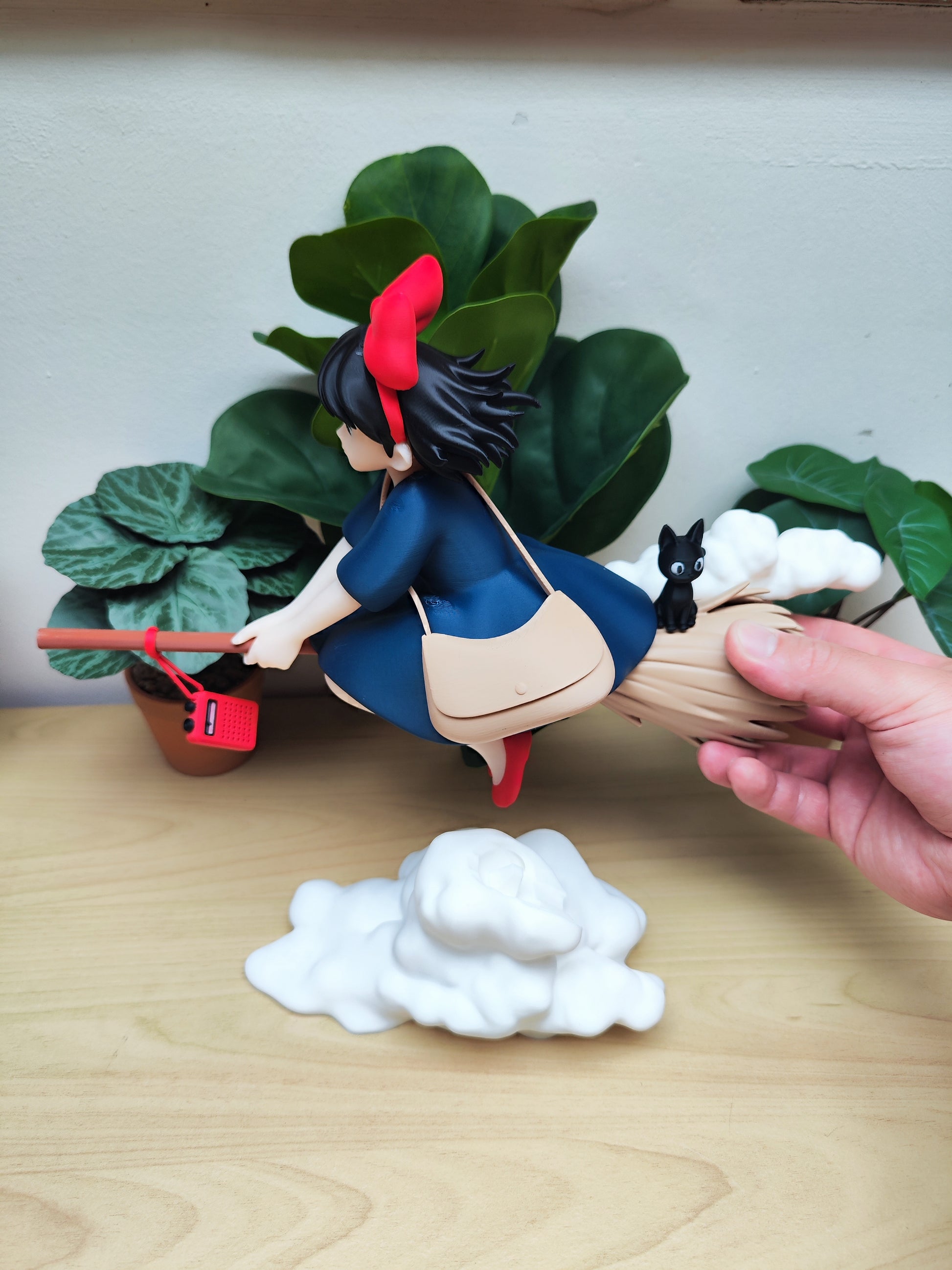 Figurine Kiki la Petite Sorcière avec Jiji | Décoration Studio Ghibli | Statue Anime Japonaise Imprimée en 3D | Cadeau Fan Ghibli